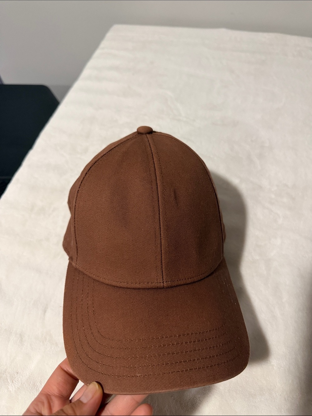 Aritzia TNA Brown Baseball Cap - Classic Casual Hat